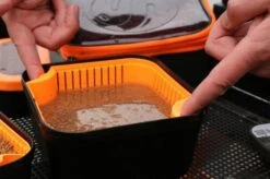 Guru BAIT STRAINER - 2 Opties -Visserij Benodigdheden Korting Guru Bait Strainer Pellet Vergiet 3 min