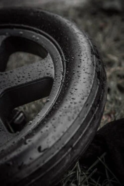 Preston FOUR WHEELED SHUTTLE -Visserij Benodigdheden Korting Preston Four Wheeled Shuttle Transportkar 4 Wielen SPST16 4 min