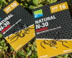Preston NATURAL N-30 BARBED - 5 Opties 15 Preston NATURAL N-30 BARBED - 5 Opties -Visserij Benodigdheden Korting Preston Natural N30 Barbed Haken Met Weerhaak 14 P0150069 1 min